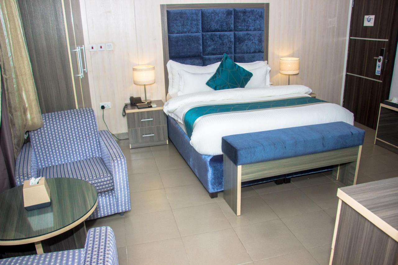 Riviera Suites Lagos Exterior foto